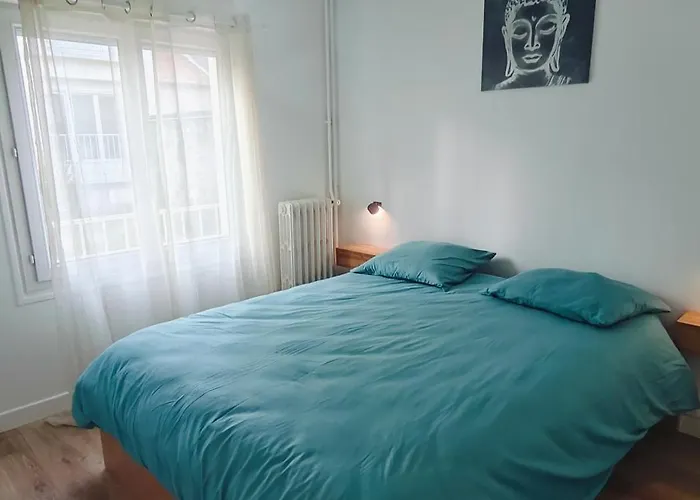Kaylee Lounge